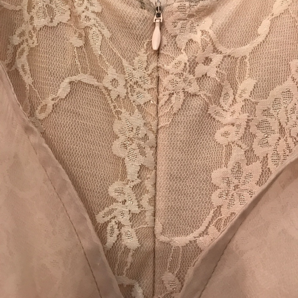 Dress - Picture 5 of 6